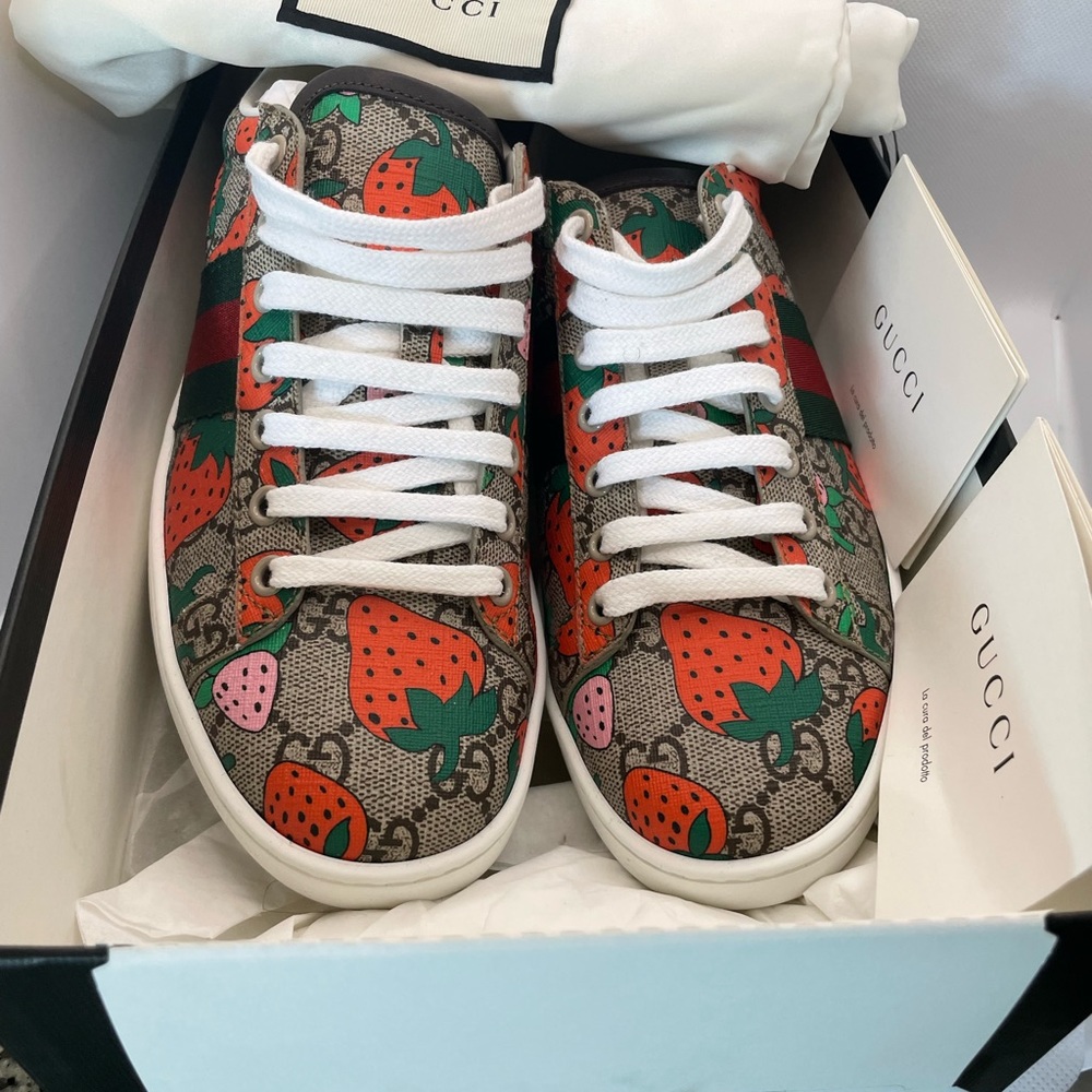 Authentic Gucci Strawberry Sneakers - Picture 8 of 8